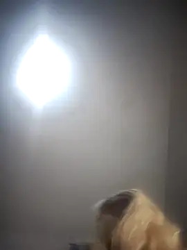 karlaalva online show from 10/01/25, 06:08