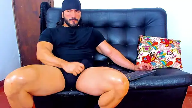 AlfredWalker online show from 02/05/25, 01:22