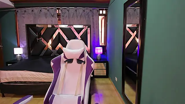 Linda4Petite online show from 02/19/25, 06:10