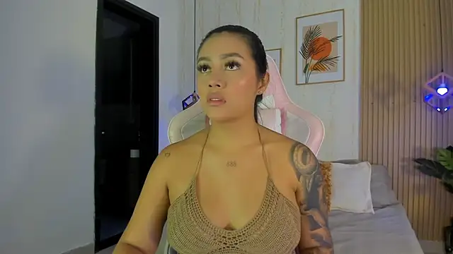 CameronCollins  online show from 01/06/26, 07:39