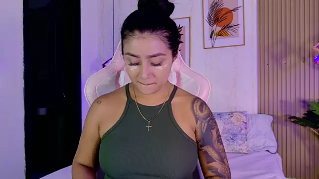 Snapshot of CameronCollins_ chatting on 02/04/26, 07:31 CameronCollins online show from 02/04/26, 07:31