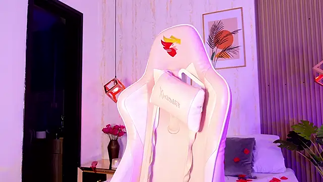 Snapshot of CameronCollins_ chatting on 02/14/26, 07:43 CameronCollins online show from 02/14/26, 07:43