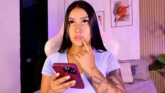 Snapshot of CameronCollins_ chatting on 02/24/26, 05:22 CameronCollins online show from 02/24/26, 05:22