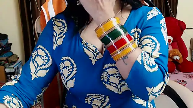 Naughty Kashish online show from 12/24/24, 12:55