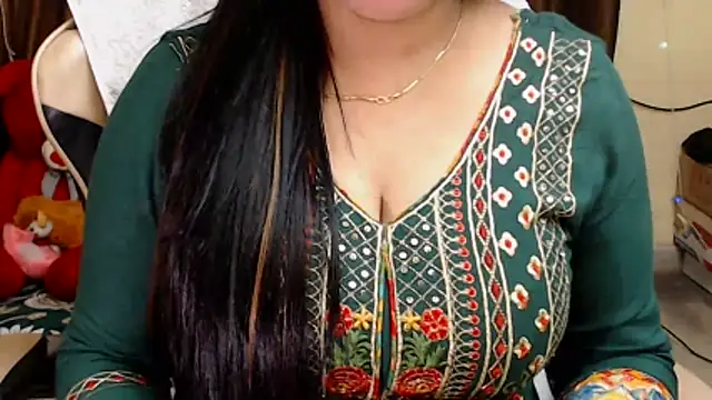 Naughty Kashish online show from 11/07/25, 06:46