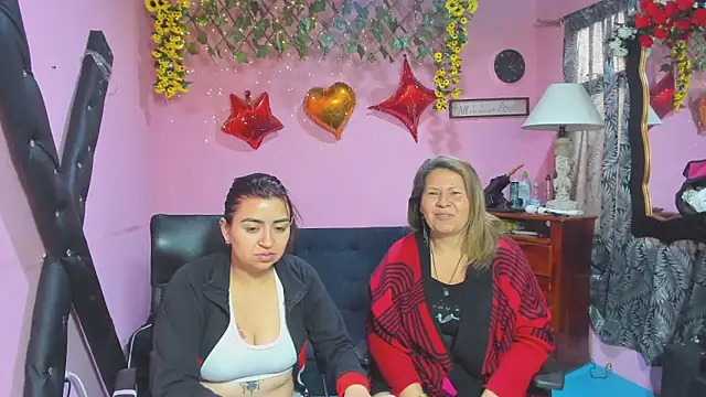 lesbiancuple online show from 02/20/26, 11:54