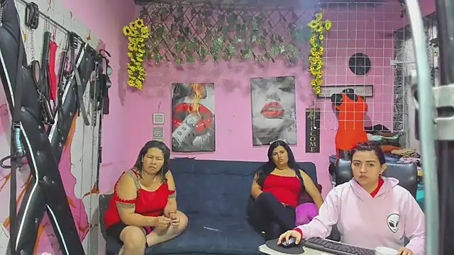 lesbiancuple online show from 05/15/26, 12:34