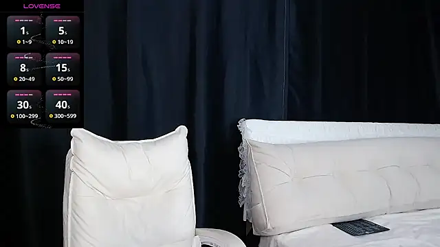 qianqian  online show from 01/06/25, 11:18