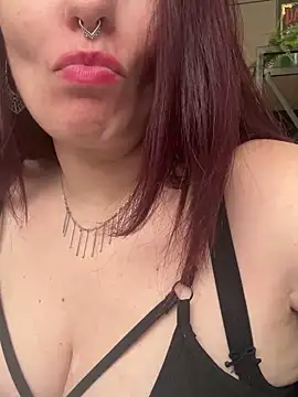 LunaMoongirl online show from 12/03/24, 02:16