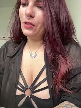 Snapshot of LunaMoongirl chatting on 12/13/24, 09:24 LunaMoongirl online show from 12/13/24, 09:24