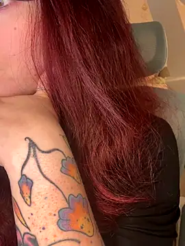 LunaMoongirl online show from 11/20/25, 05:45