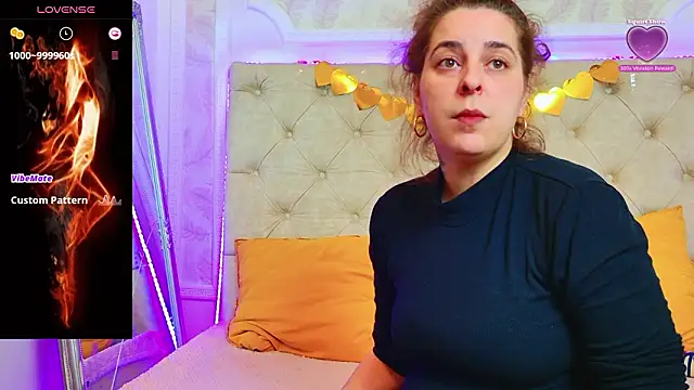 Snapshot of KarinaNoir chatting on 02/15/26, 05:15 KarinaNoir online show from 02/15/26, 05:15