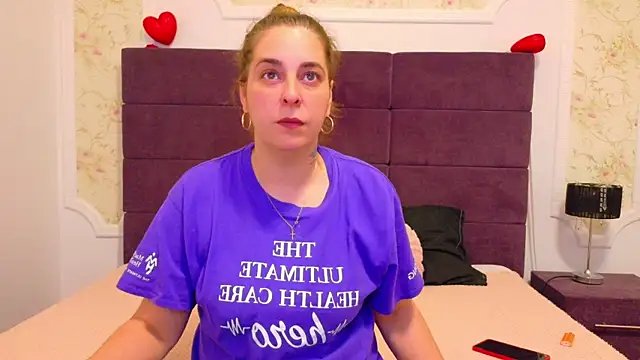 KarinaNoir online show from 05/12/26, 02:30