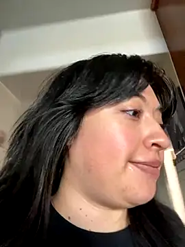 Snapshot of AriannaPena chatting on 10/03/25, 10:40 AriannaPena online show from 10/03/25, 10:40