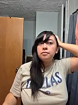 Snapshot of AriannaPena chatting on 11/22/25, 08:41 AriannaPena online show from 11/22/25, 08:41