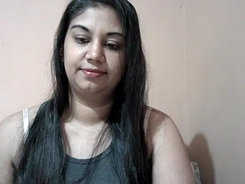 bellachow10 online show from 04/15/26, 05:47