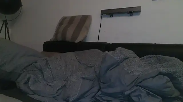 Snapshot of Toyboy471 chatting on 11/02/25, 07:33 Toyboy471 online show from 11/02/25, 07:33