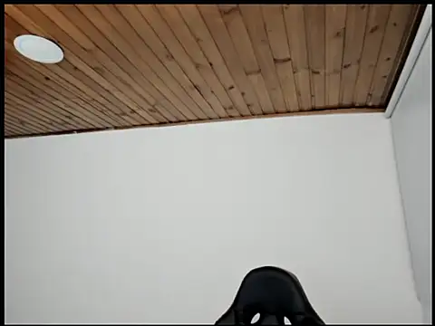 kayortiiz online show from 02/15/25, 12:37