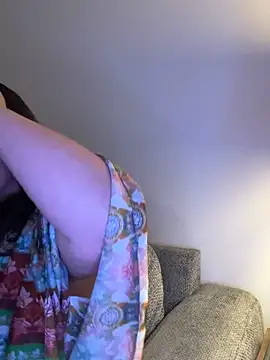 RosieDixx online show from 03/08/26, 07:01