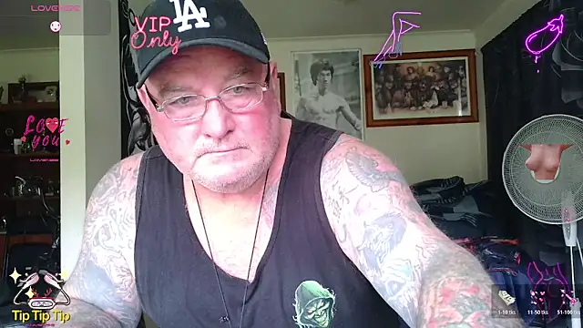 Snapshot of HOTANAL chatting on 06/06/26, 01:54 HOTANAL online show from 06/06/26, 01:54