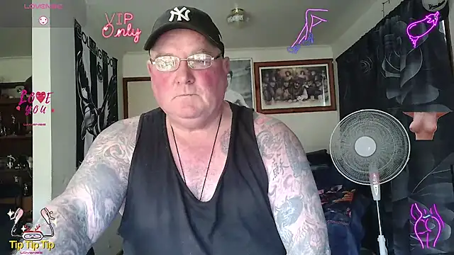 Snapshot of HOTANAL chatting on 06/22/26, 03:25 HOTANAL online show from 06/22/26, 03:25