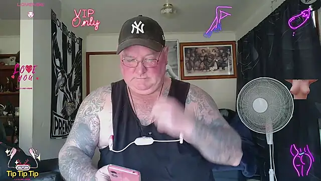 Snapshot of HOTANAL chatting on 07/06/26, 03:47 HOTANAL online show from 07/06/26, 03:47