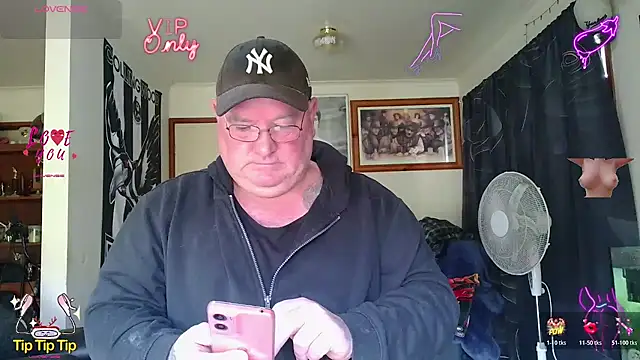 Snapshot of HOTANAL chatting on 07/08/26, 02:16 HOTANAL online show from 07/08/26, 02:16