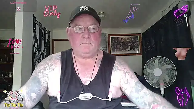 Snapshot of HOTANAL chatting on 07/11/26, 03:31 HOTANAL online show from 07/11/26, 03:31