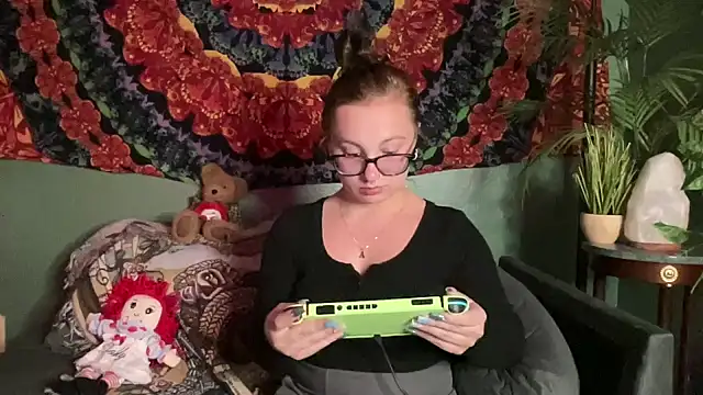 Snapshot of sweetandwet_daddy chatting on 10/21/25, 10:38 sweetandwet daddy online show from 10/21/25, 10:38