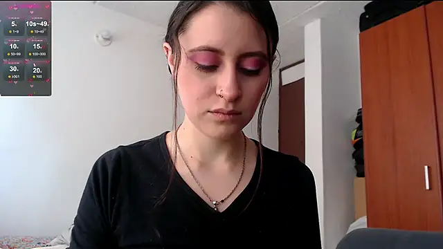 Juls winter  online show from 02/19/25, 03:27