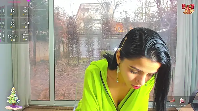 Sarabecker online show from 12/22/24, 10:06