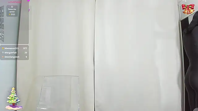 Sarabecker online show from 12/23/24, 03:23