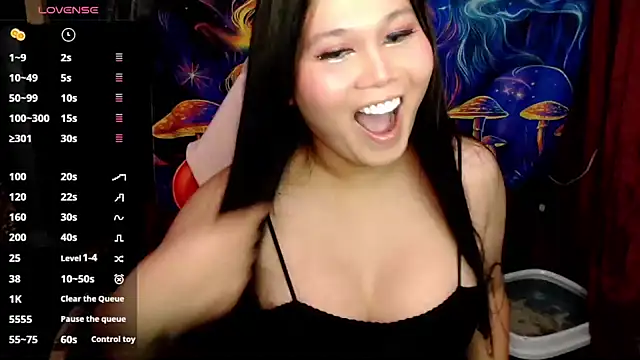 Snapshot of stacey_wills44 chatting on 11/09/25, 03:43 stacey wills44 online show from 11/09/25, 03:43