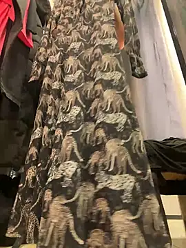 CrazzyChicks online show from 12/11/24, 08:26