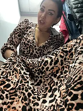 CrazzyChicks online show from 03/22/25, 06:22