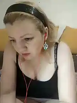 stefanyharper16 online show from 03/02/25, 09:32