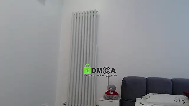 Snapshot of kissabellaa chatting on 03/01/25, 05:27 kissabellaa online show from 03/01/25, 05:27