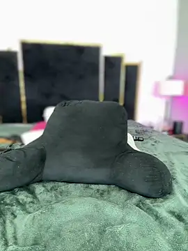 Snapshot of KarissaChantelle chatting on 12/09/24, 08:54 KarissaChantelle online show from 12/09/24, 08:54