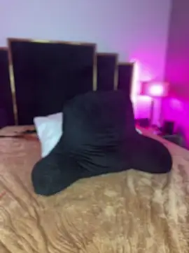 Snapshot of KarissaChantelle chatting on 12/22/24, 02:06 KarissaChantelle online show from 12/22/24, 02:06