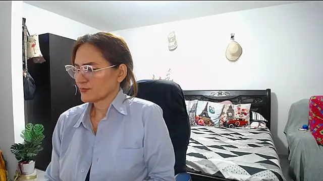 Xiimen online show from 02/06/25, 03:59