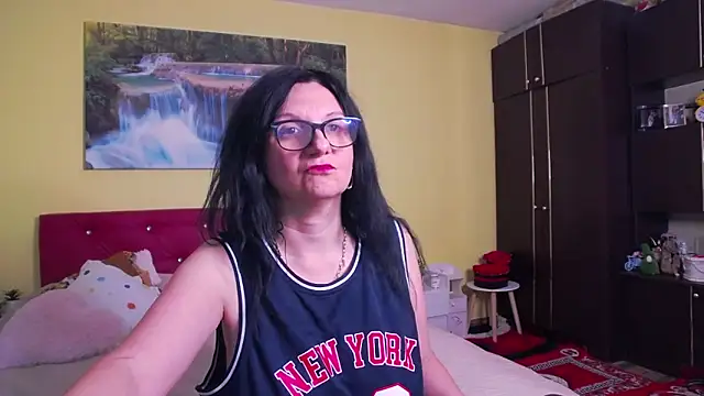 Snapshot of AlexaMorreno chatting on 06/19/26, 07:06 AlexaMorreno online show from 06/19/26, 07:06