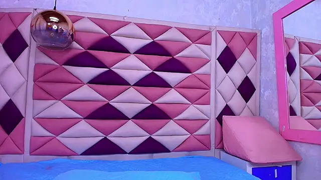 agath 69 online show from 10/06/25, 12:02