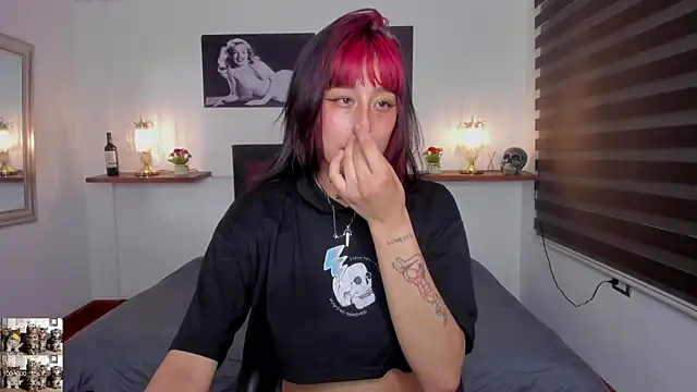 Snapshot of Mariana_Joness chatting on 02/04/25, 02:17 Mariana Joness online show from 02/04/25, 02:17