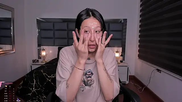 Snapshot of Mariana_Joness chatting on 11/08/25, 02:01 Mariana Joness online show from 11/08/25, 02:01