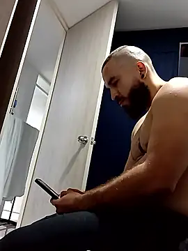 molok329 online show from 01/17/26, 04:28