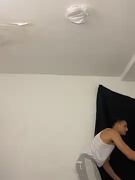 Kris Khalifa69 online show from 01/04/25, 04:55