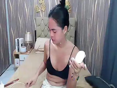 MilkyAnnaconda 69 online show from 12/13/24, 01:26