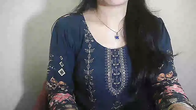 Chanchal--Navya online show from 12/25/24, 01:19