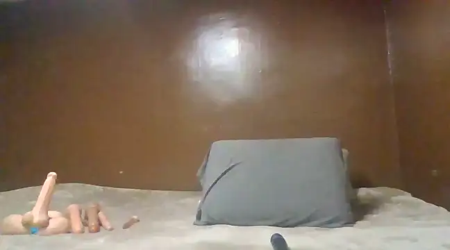 Snapshot of Heavenskyyee chatting on 03/14/25, 12:32 Heavenskyyee online show from 03/14/25, 12:32