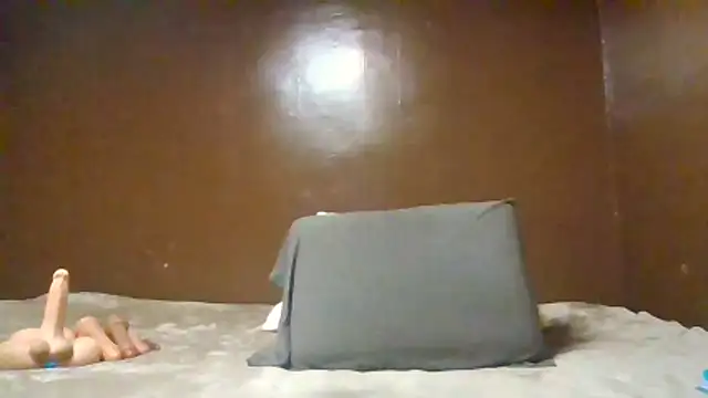 Snapshot of Heavenskyyee chatting on 10/25/25, 01:46 Heavenskyyee online show from 10/25/25, 01:46